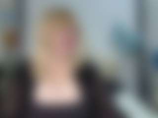 Live cam show with EmmaEllison - Brown Hair MILF on thefappeningchat.com