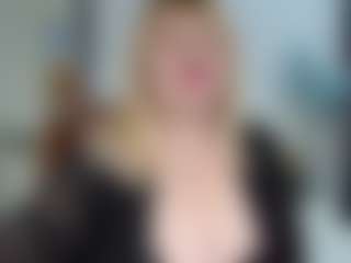 Live cam show with EmmaEllison - Hairy Pussy on Soda Cam
