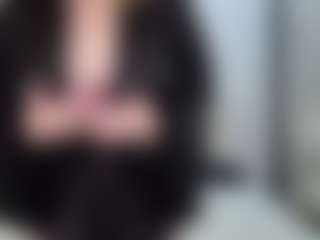 Live cam show with EmmaEllison - Granny MILF on madthumbs