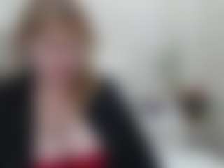 Live cam show with EmmaEllison - Strapon on Hubzter Live