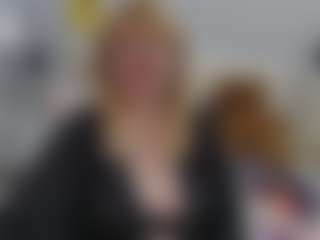Live cam show with EmmaEllison - Granny Blonde Hair on TottyGirls