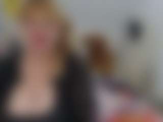 Live-camshow met EmmaEllison - Hairy Pussy op Camsoda