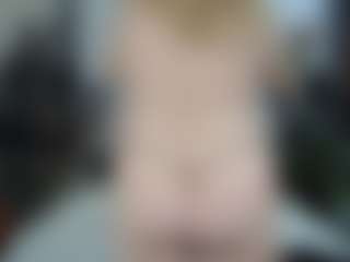 EmmaEllison's Live Sex Cam Show