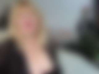 EmmaEllison's Live Sex Cam Show