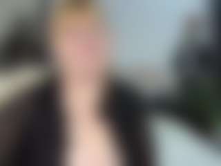 EmmaEllison's Live Sex Cam Show