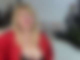 Live cam show with EmmaEllison - Blonde Hair MILF on CamwithHer