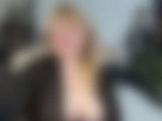 Live cam show with EmmaEllison - Hairy Pussy on Gym Cam Girls