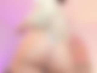 clara-luuu's Live Sex Cam Show
