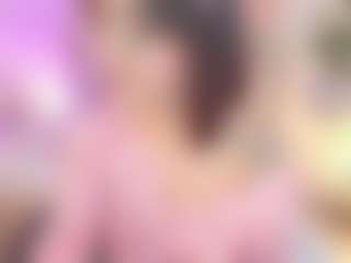 Live cam show with clara-luuu - Camel Toe on Fit Hotties