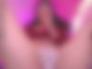 clara-luuu's Live Sex Cam Show