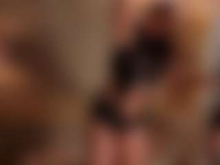 Live cam show with Deea - Fuck Machine on Camsoda