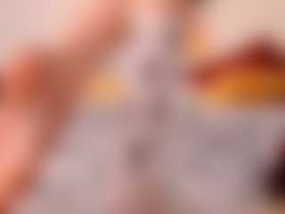 Live cam show with LuafyNova - Hairy Pussy Teen (18+) on intimatelivegirls.com