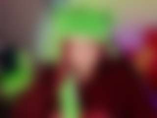Live cam show with Mia - Cosplay BBW on CamClone