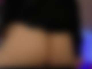 Live cam show with Mia - Sex on Dolls Live