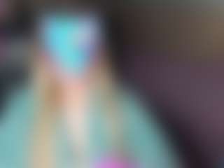 CelineReyys's Live Sex Cam Show