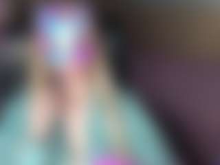 Live cam show with CelineReyys - Tiny Tits on sexytreat.net
