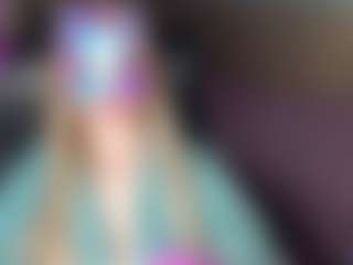 Live cam show with CelineReyys - Blue Eyes on sexytreat.net