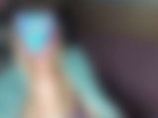 Live cam show with CelineReyys - Butt Plug on googirlz