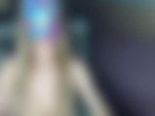CelineReyys's Live Sex Cam Show