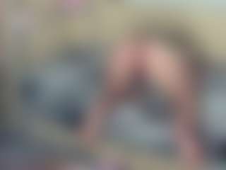 Live cam show with CelineReyys - Butt Plug on xxxlivecams.org