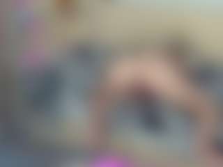CelineReyys's Live Sex Cam Show
