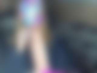 CelineReyys's Live Sex Cam Show