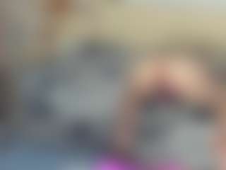 CelineReyys's Live Sex Cam Show