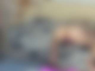 CelineReyys's Live Sex Cam Show