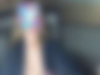 CelineReyys's Live Sex Cam Show