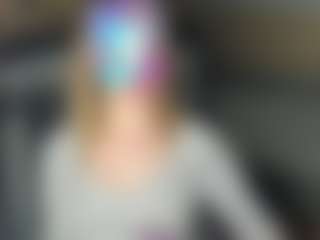 Live cam show with CelineReyys - Smoking on SinfulBabes