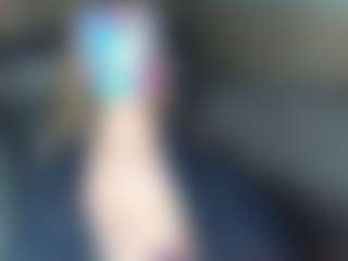 Live cam show with CelineReyys - Smoking on Soda Cam