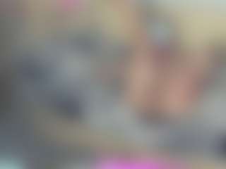 CelineReyys's Live Sex Cam Show