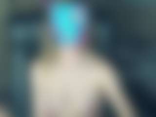 Live cam show with CelineReyys - Nipple Piercings on x69.live