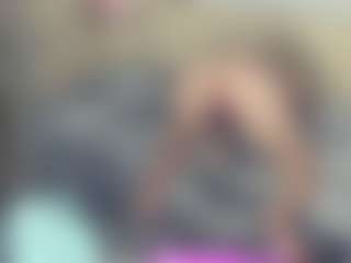 CelineReyys's Live Sex Cam Show