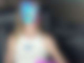 Live cam show with CelineReyys - Blonde Hair on SpankPalCams