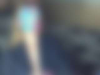CelineReyys's Live Sex Cam Show