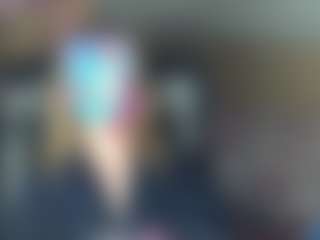 CelineReyys's Live Sex Cam Show