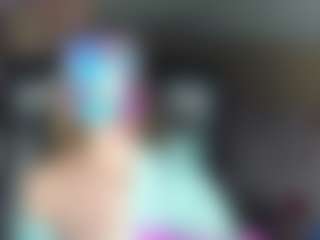 Live cam show with CelineReyys - Nipple Piercings on eurowanks.com