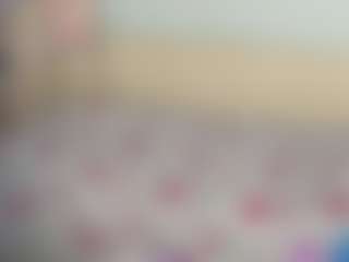Live cam show with CelineReyys - Blonde Hair on Uber Horny