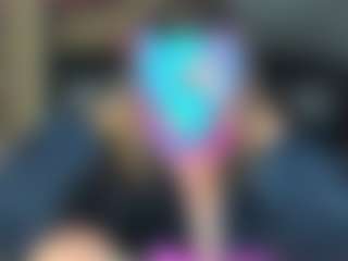Live cam show with CelineReyys - Butt Plug on Soda Cam