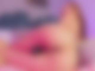 Live cam show with Peytonn-Monroe - Cute on Gym Cam Girls