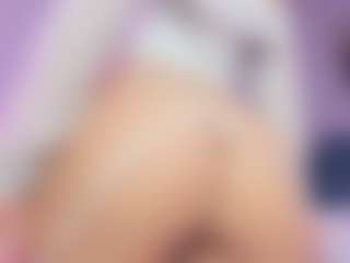 Live cam show with Peytonn-Monroe - Doggy on nudelive.tv