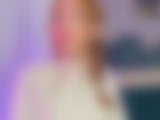 Live cam show with Teen Peytonn - Cosplay on AdultVida.com