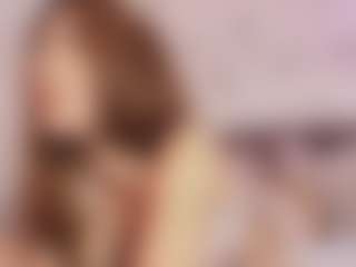 Live cam show with PeytonnPetite - Doggy on boobsie.com