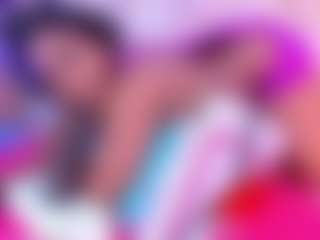 Live cam show with SophieSinclair - Petite on justonemore.cc