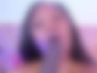 Live cam show with SophieSinclair - Brown Hair on livesuperchat.net
