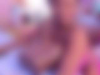 Live cam show with SophieSinclair - Black on CamwithHer
