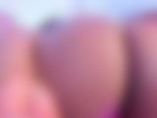 Live cam show with SophieSinclair - Spank on Camsoda