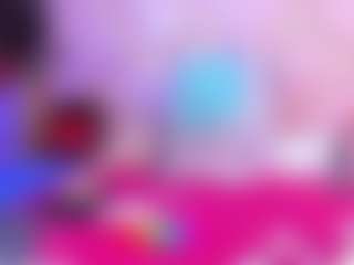 Live cam show with SophieSinclair - Big Tits on live18s.com