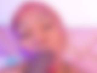 Live cam show with SophieSinclair - Brown Eyes on livesuperchat.net